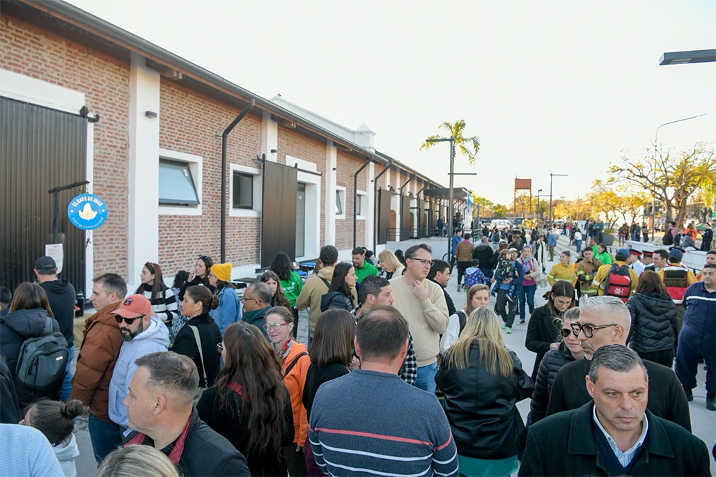 Centro Cultural "Juan L. Ortiz"