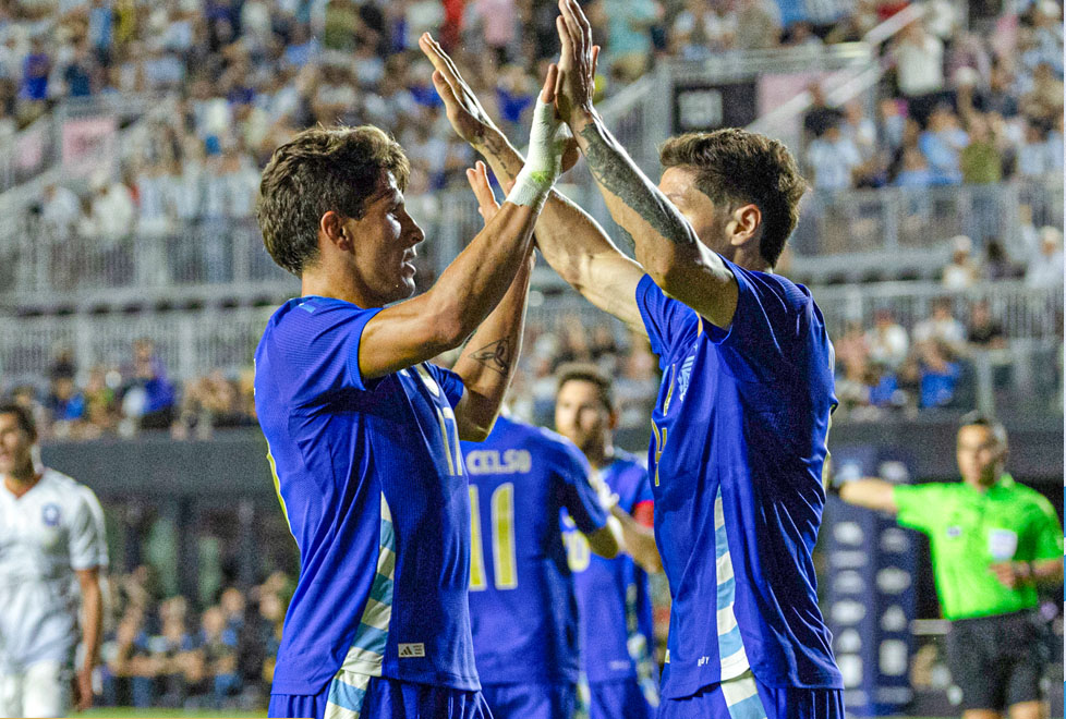 Giuliano Simeone y Gonzalo Montiel