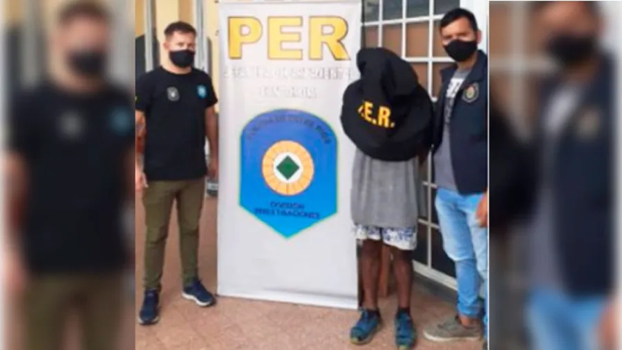 Detenido. Detenido.