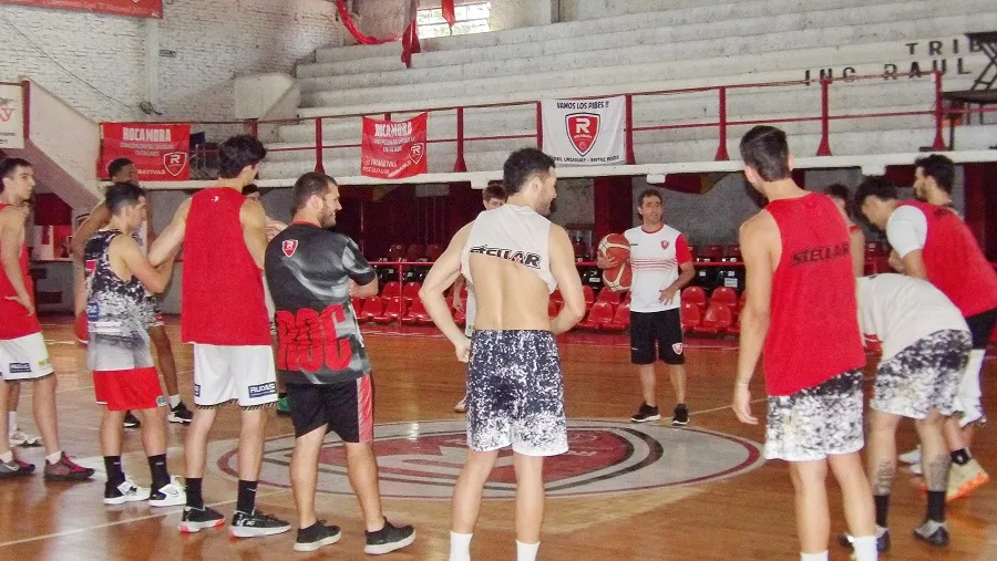 Rocamora entrena y prepara su próxima gira por la Liga Argentina de Básquet