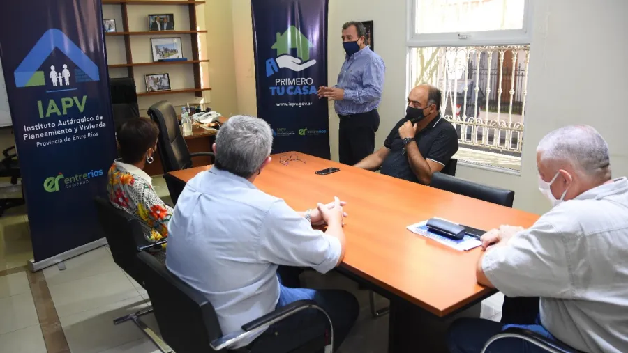 Planifican la construcción de nuevas viviendas para dos localidades entrerrianas