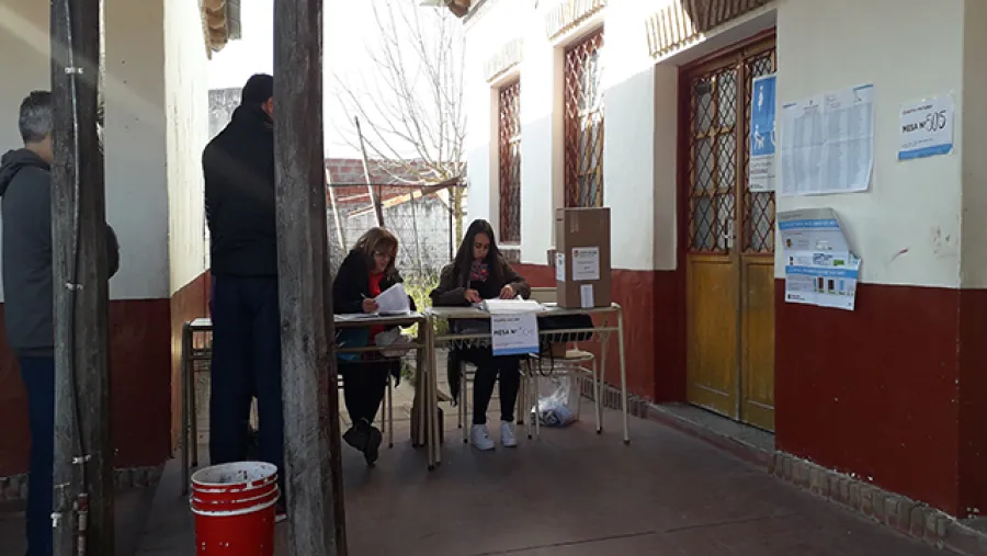 Votación Escuela Maestro Entrerriano Paraná