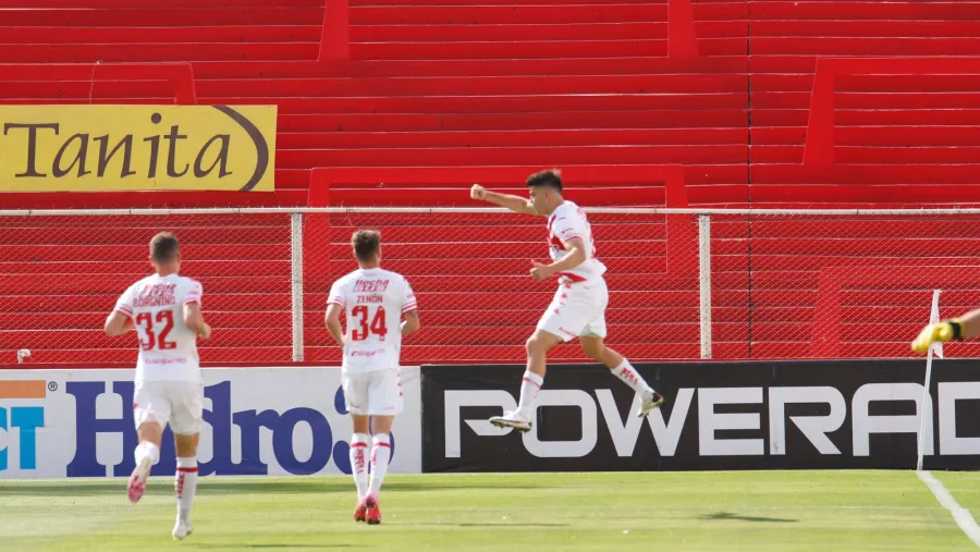 Unión venció a Argentinos y festejó por segunda vez consecutiva