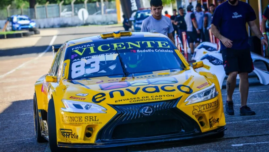 Top Race: Facundo Aldrighetti marcó el ritmo en los ensayos en Concordia