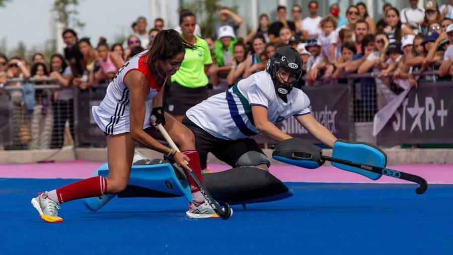 Florencia Mutio volvió a colocarse los pads y se consagró campeona con San Fernando Florencia Mutio volvió a colocarse los pads y se consagró campeona con San Fernando