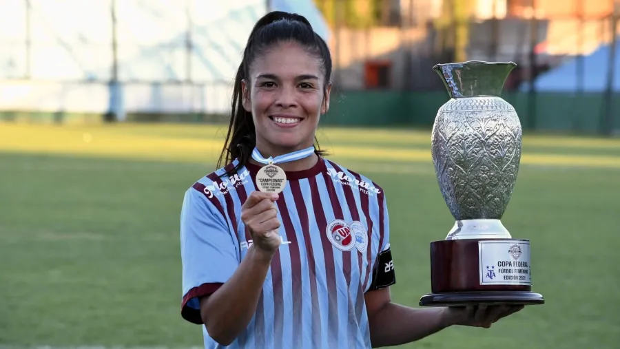 Fútbol: tras dos ciclos en UAI Urquiza, la entrerriana Mariana Gaitán firmó para Boca