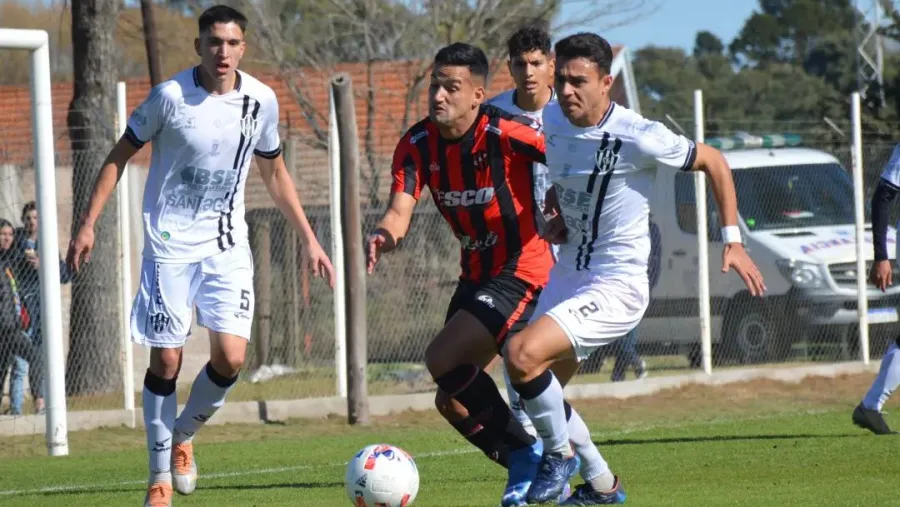 La Reserva de Patronato perdió en el final con Central Córdoba en La Capillita La Reserva de Patronato perdió en el final con Central Córdoba en La Capillita