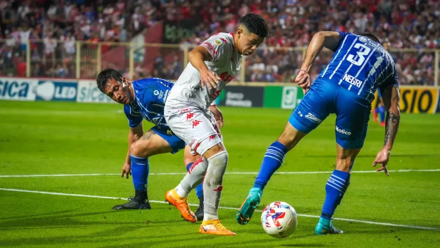 En Santa Fe, Unión venció a Godoy Cruz y se metió entre los animadores del torneo