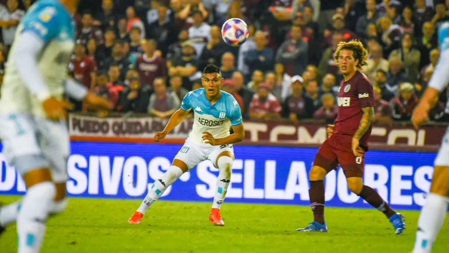 Fútbol: Racing derrotó a Lanús y desplazó a Boca de la cima de la Liga Profesional Fútbol: Racing derrotó a Lanús y desplazó a Boca de la cima de la Liga Profesional