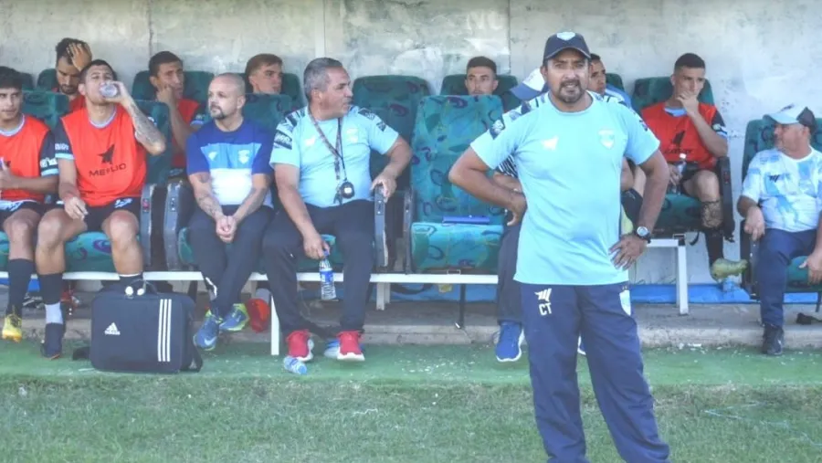 Norberto Acosta dejó de ser el DT de Gimnasia de Concepción del Uruguay