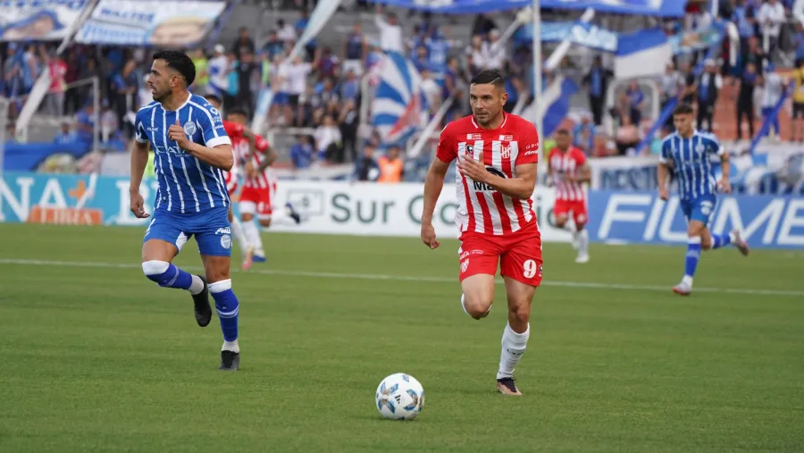 Fútbol: Godoy Cruz e Instituto quedaron a mano en Mendoza