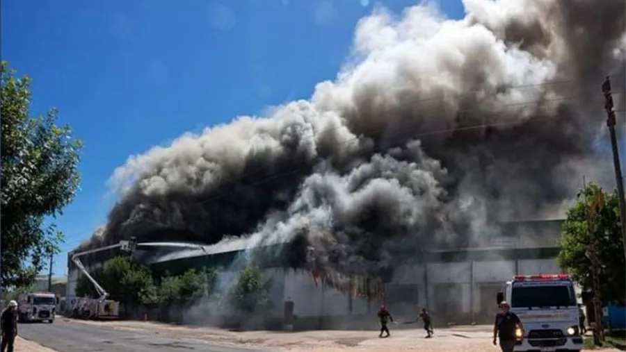 El 19 de noviembre pasado un incendio destruyó las instalaciones de la procesadora Soychú enclavada en el casco urbano de Gualeguay.