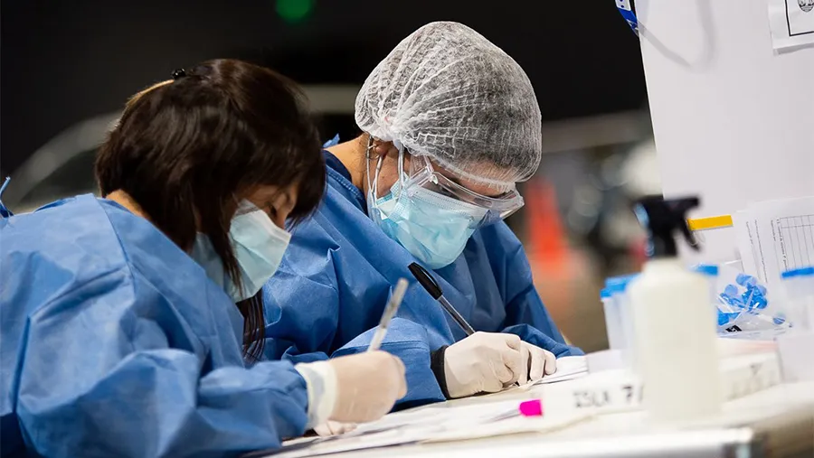El Ministerio de Salud de la Nación confirmó que se registraron 12.664 casos de Covbid-19 y 100 fallecidos