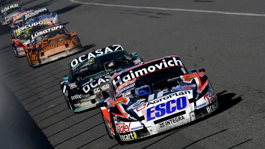 Durante las pruebas del TC en La Plata, Werner sufrió la rotura del motor de su auto