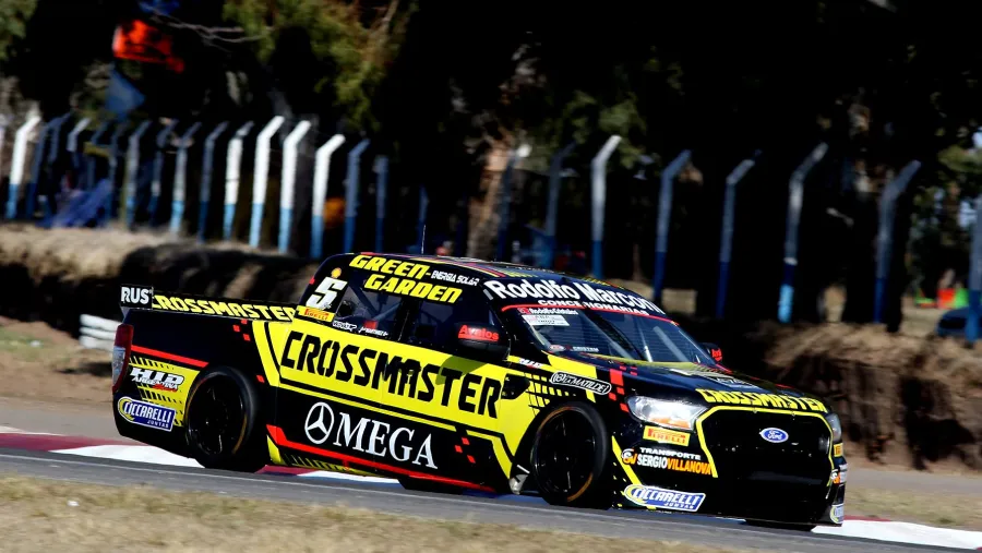 El “Gurí” Martínez y su hijo clasificaron tercero y cuarto en el TC Pick Up