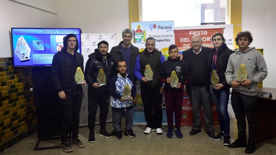 Premios Aníbal Sánchez: los destacados de julio recibieron su distinción