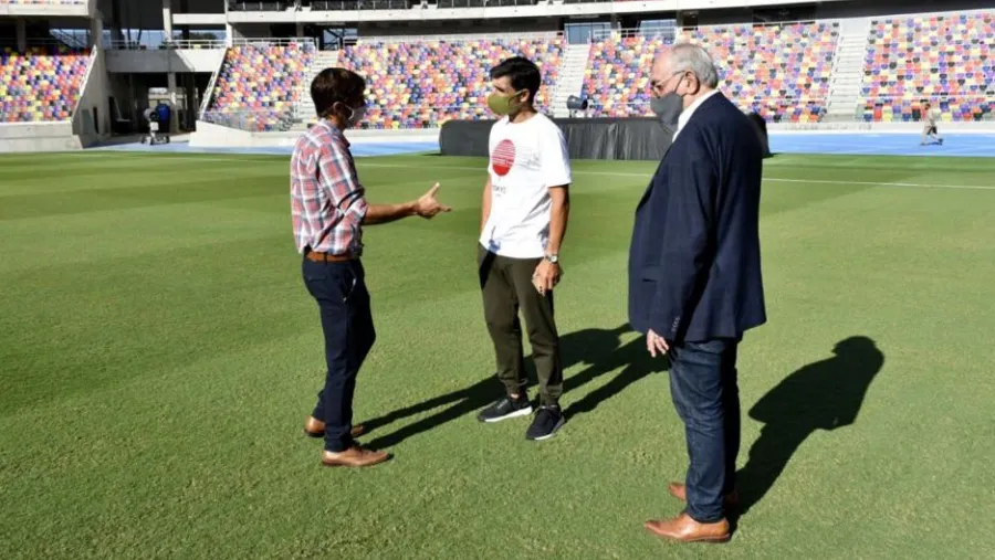 El paranaense Roberto Ayala calificó de “imponente” el estadio “Madre de Ciudades”