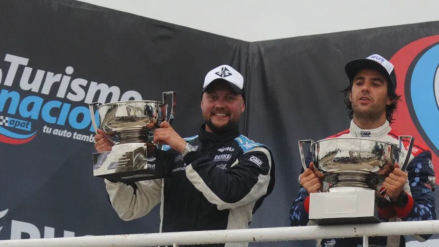 Joel Gassmann El crespense Gassmann dijo estar “feliz” por el podio, pero “dolido” por ganar en el TN