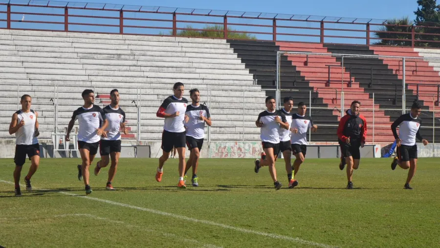 Patronato viajará en avión a Mendoza