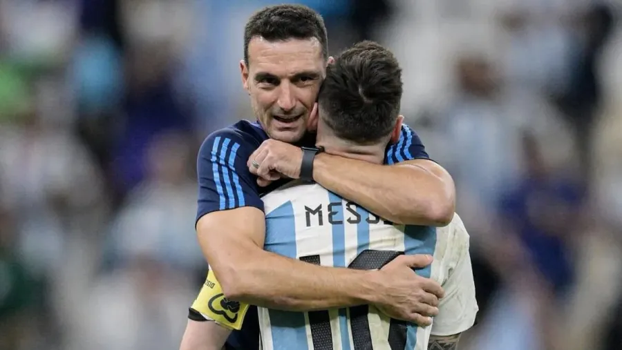 Scaloni y Messi