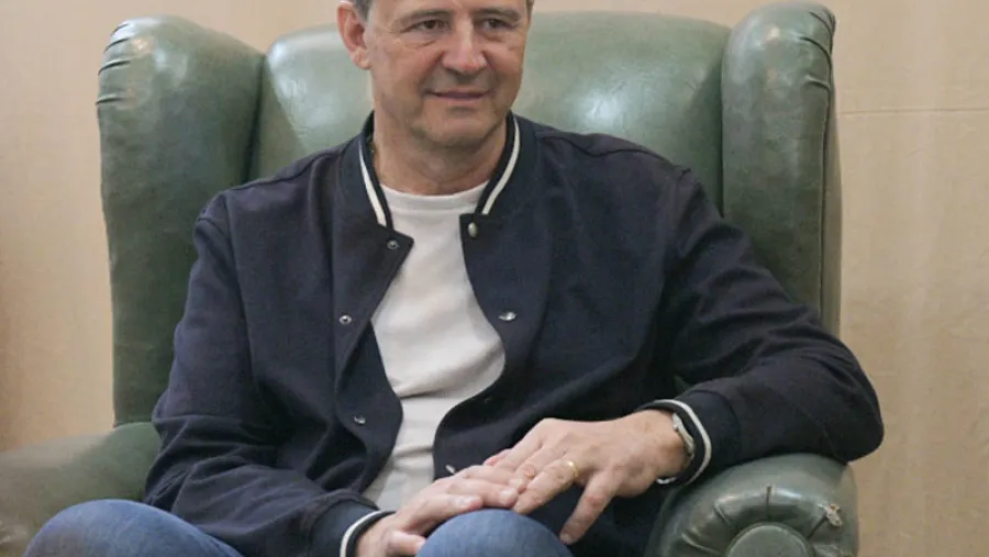 Adán Bahl. “Mi modelo de gestión es fortalecer el diálogo entre lo público y lo privado (…) No es casual que hayamos desarrollado nuestro Ente Municipal de Turismo, que está integrado por el sector privado, pero también por las universidades, los sindicatos y todos los sectores de la economía que gravitan en este gran motor que es la actividad turística. Las decisiones las adoptamos en conjunto”.