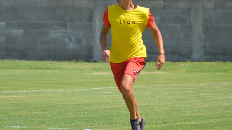 Agustín Pastorelli Patronato: Graciani confirmó cinco cambios y una lista con 14 jugadores de la cantera