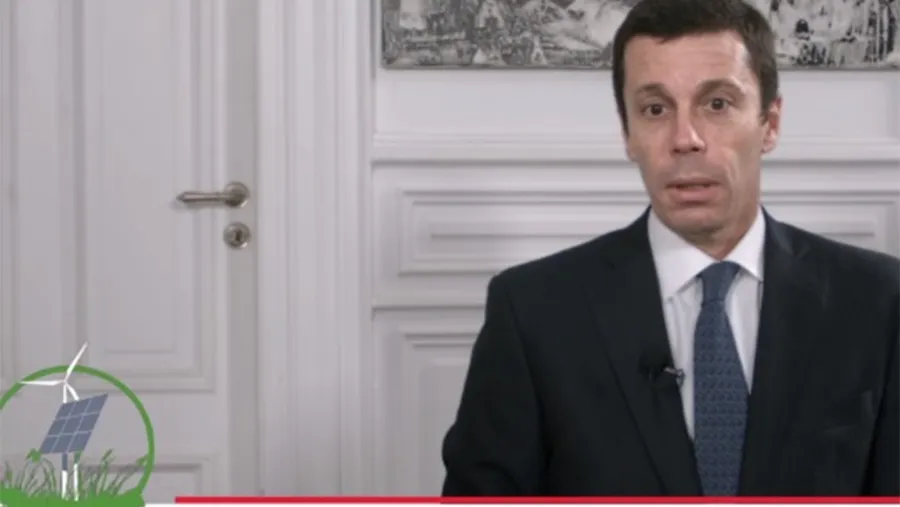 Imagen de archivo que demuestra la pertenencia de Agustín Siboldi con un estudio de abogados ligado a las energías y que para algunos diputados podría incurrir en un conflicto de intereses.