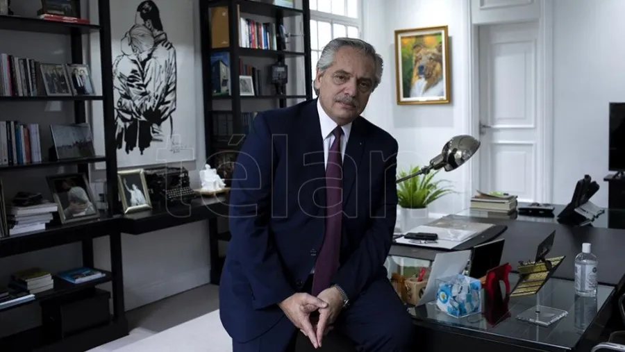 Alberto Fernández: “Lo que uno descubre cuando sale de la Argentina y habla con líderes de otras latitudes es que en todos lados se vive más o menos lo mismo”. Alberto Fernández: “Lo que uno descubre cuando sale de la Argentina y habla con líderes de otras latitudes es que en todos lados se vive más o menos lo mismo”.