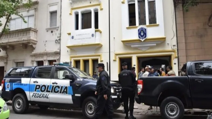 Detuvieron en Santa Fe al ex jefe de la Policía Federal Mariano Valdés Detuvieron en Santa Fe al ex jefe de la Policía Federal Mariano Valdés