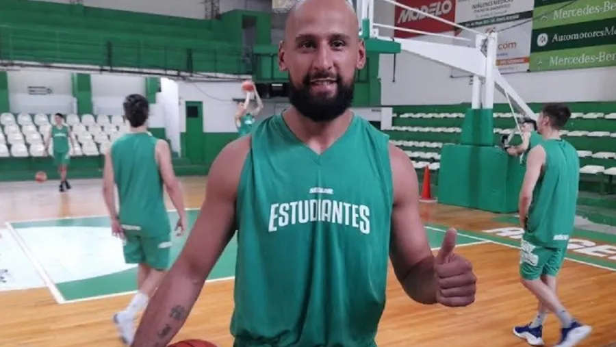 Álvarez