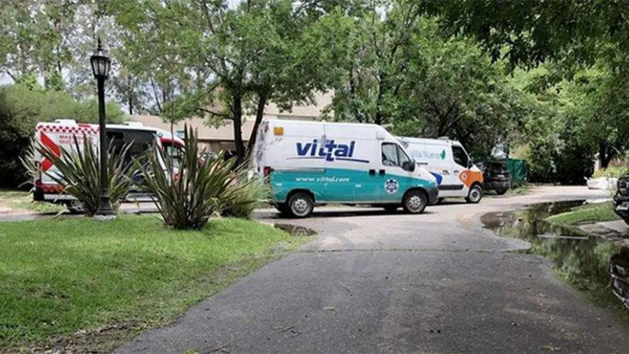 La ambulancia tardó 11 minutos en llegar a la casa de Maradona. La ambulancia tardó 11 minutos en llegar a la casa de Maradona.