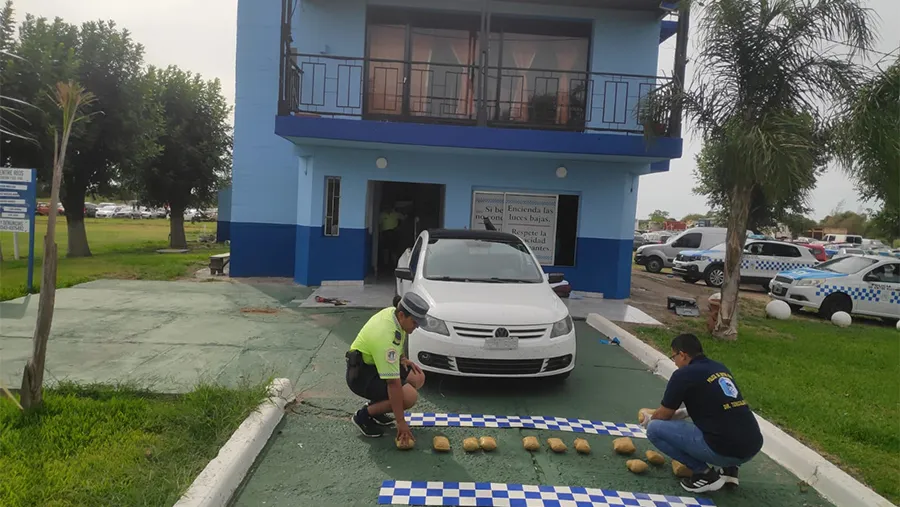 El procedimiento se realizó en el Puesto Caminero “Paso Cerrito”. Se trata del mayor decomiso de drogas sintéticas al finalizar el año.
