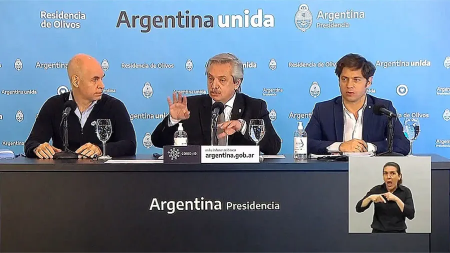 El Presidente Alberto Fernández brindó una conferencia de prensa desde la Residencia de Olivos. Estuvo acompañado por el gobernador bonaerense, Axel Kicillof; y el jefe de Gobierno porteño, Horacio Rodríguez Larreta. El Presidente Alberto Fernández brindó una conferencia de prensa desde la Residencia de Olivos. Estuvo acompañado por el gobernador bonaerense, Axel Kicillof; y el jefe de Gobierno porteño, Horacio Rodríguez Larreta.