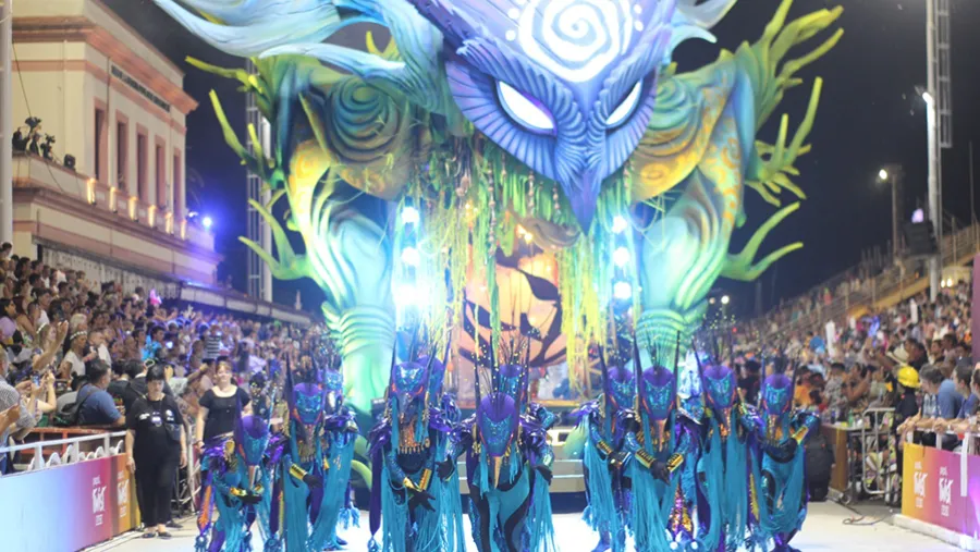 Kamarr (Club Sirio Libanés) inaugurará la séptima noche del Carnaval del País.