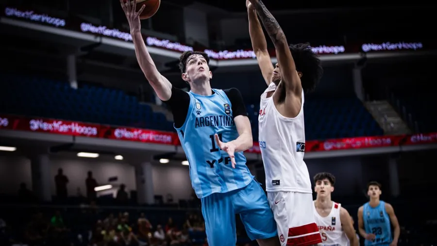 Con el uruguayense Respaud, Argentina sufrió una dura derrota en el Mundial U19