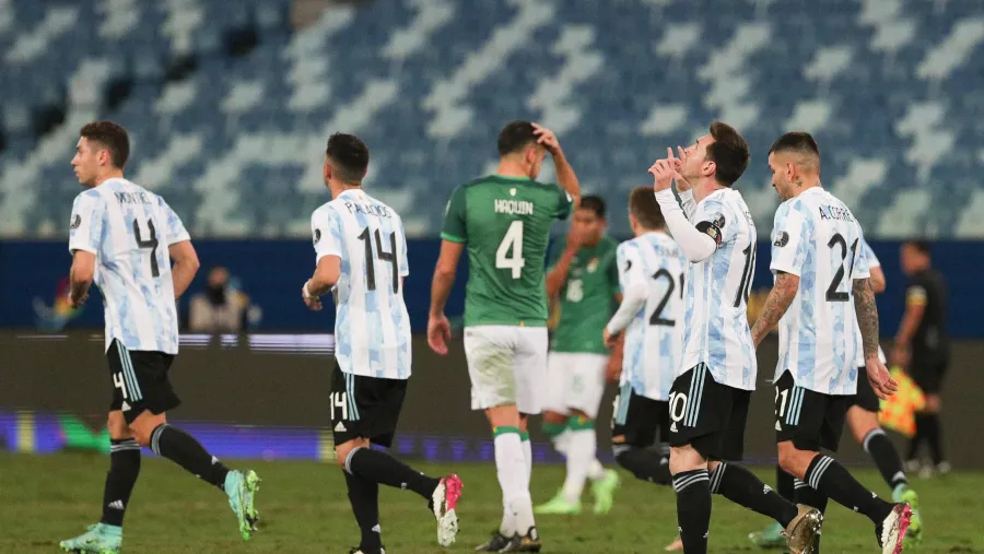 Copa América: Argentina goleó a Bolivia y Ecuador será su rival en cuartos de final