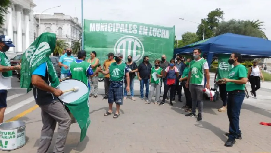 Delegados de ATE definirán la modalidad de las medidas previstas para esta semana Delegados de ATE definirán la modalidad de las medidas previstas para esta semana