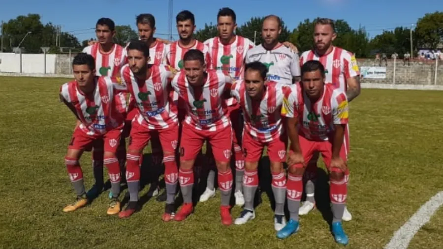 Atlético Paraná afianzó su liderazgo en Federal y Sportivo Urquiza logró un agónico empate