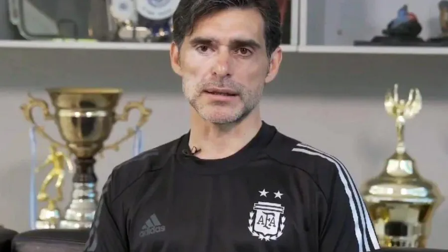 “No tenemos que cargar con ninguna mochila en el Mundial”, advirtió el paranaense Ayala