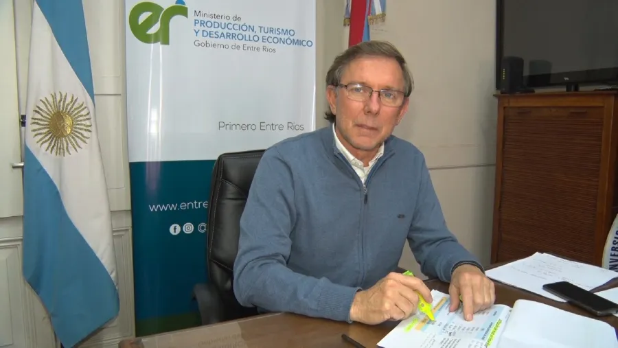 El ministro Bahillo informó que dio positivo de Covid El ministro Bahillo informó que dio positivo de Covid