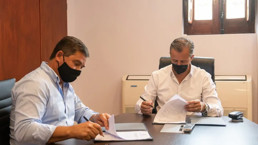 Paraná y Diamante firmaron un convenio de colaboración recíproca Paraná y Diamante firmaron un convenio de colaboración recíproca