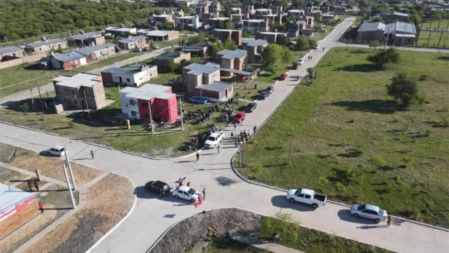 La valija fue encontrada en el barrio que lideraba Emerenciano del clan Sena.