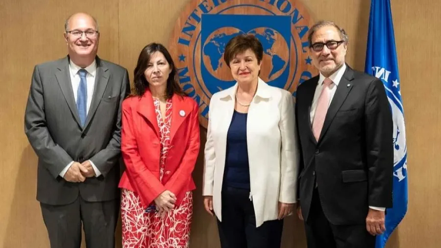 El FMI le pidió a Batakis medidas para “fortalecer la sostenibilidad fiscal”