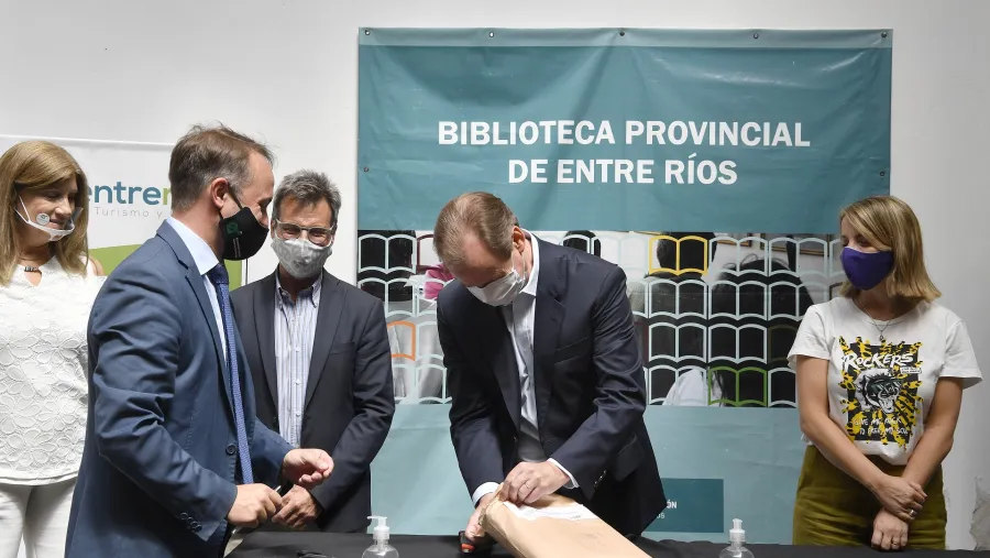 Bordet abrió los sobres con las ofertas para poner en valor la Biblioteca Provincial Bordet abrió los sobres con las ofertas para poner en valor la Biblioteca Provincial