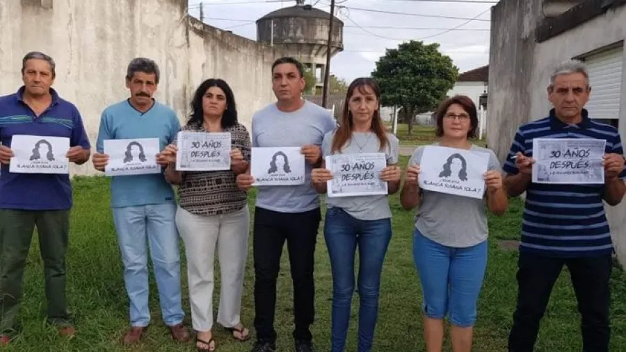Blanca Sola Blanca Sola