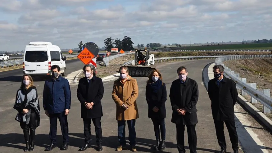 Bordet y ministros nacionales recorrieron la obra de la autovía de la Ruta Nacional N° 18