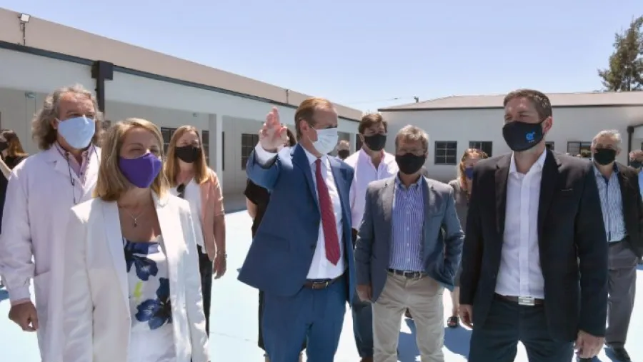 Bordet dijo que la provincia se prepara para un ciclo lectivo 2021 “con presencialidad” Bordet dijo que la provincia se prepara para un ciclo lectivo 2021 “con presencialidad”