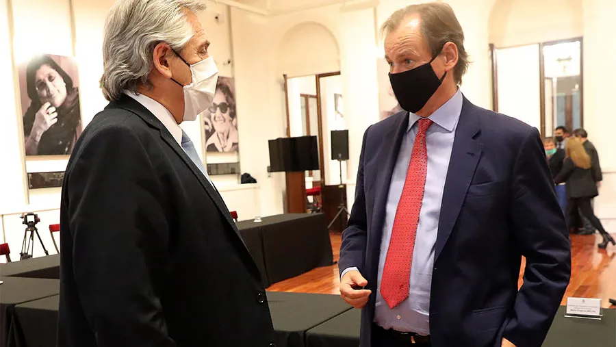 Caminos rurales vinculados con la red vial secundaria y terciaria y el desarrollo del sistema portuario entrerriano, entre otros ejes propuestos por Gustavo Bordet serán incorporados al plan federal que anunciará el Presidente Alberto Fernández. Caminos rurales vinculados con la red vial secundaria y terciaria y el desarrollo del sistema portuario entrerriano, entre otros ejes propuestos por Gustavo Bordet serán incorporados al plan federal que anunciará el Presidente Alberto Fernández.