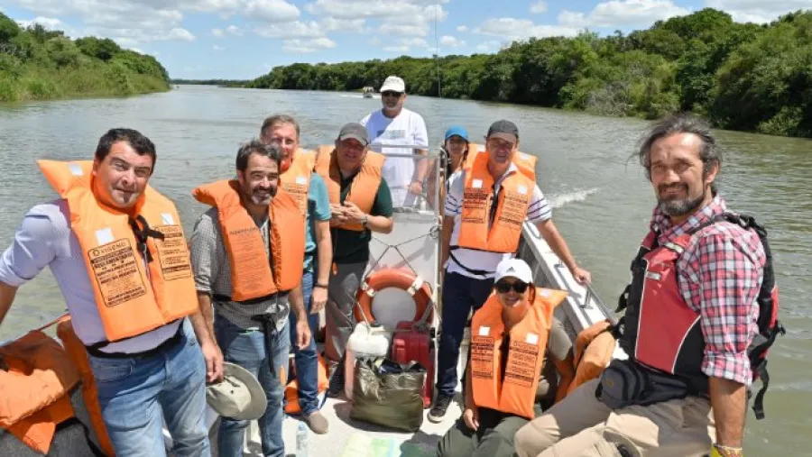 Bordet recorrió las islas donde se construirá el parque natural provincial Bordet recorrió las islas donde se construirá el parque natural provincial