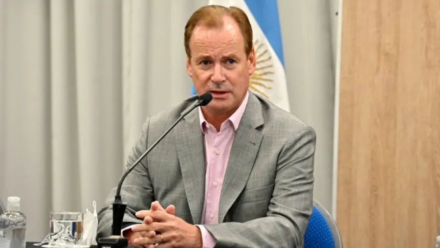 El gobernador Bordet confirmó que en agosto se reabrirá la paritaria docente